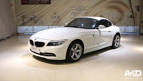 白色宝马Z4售45.5万元 灵动的硬顶跑车