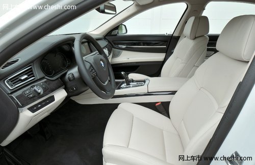 沈阳华宝新BMW 7系 高效动力 驾驭未来