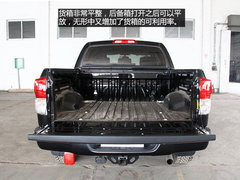 售价仅47万 实拍TRD版丰田坦途5.7L V8
