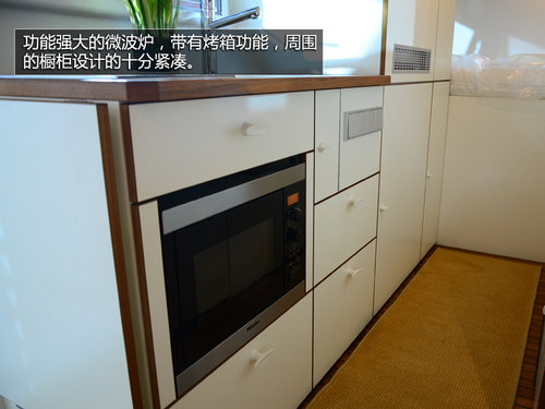 售價880萬 奢華越野重卡房車-車展實拍