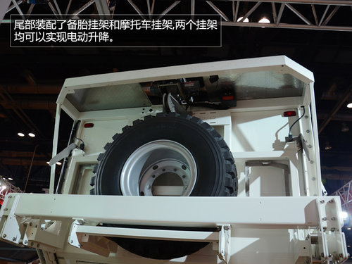 售價880萬 奢華越野重卡房車-車展實拍