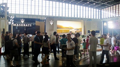 第六代玛莎拉蒂总裁轿车亮相郑州国际车展