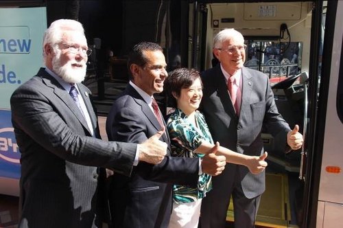 加州公交METRO 购买比亚迪纯电动大巴车