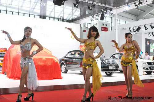 吉利英伦SX7沈阳国际车展闪耀上市