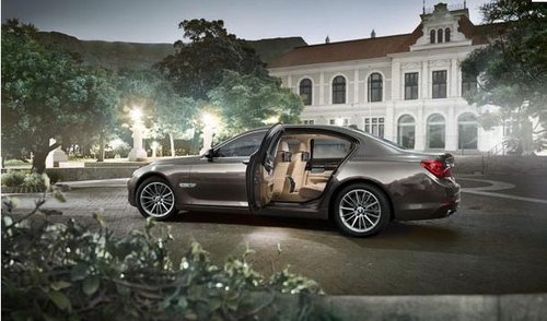 新BMW 7系触及心灵的华贵让完美无止境