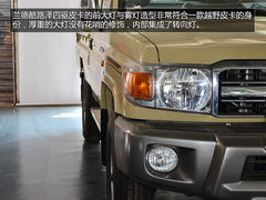 兰德酷路泽四驱皮卡实拍 搭V6引擎/5MT