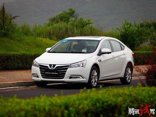 试驾纳智捷 5 Sedan 高科技武装