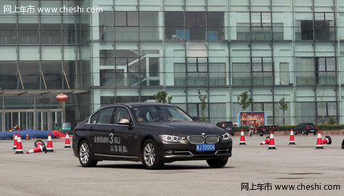 沧州浩宝全新BMW3系对比试驾会盛况空前