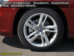 多功能型选手 到店实拍沃尔沃V60智雅版