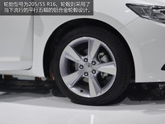新增2.0L引擎 2013成都车展讴歌ILX实拍