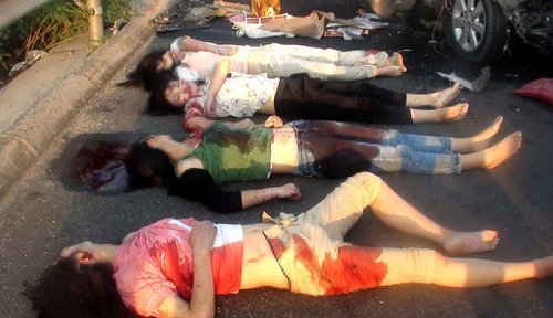 河南大货车追尾小轿车 4名女子当场身亡