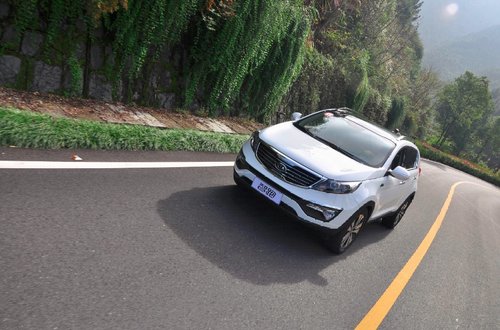 中秋团圆 智跑让你回家路上好舒心