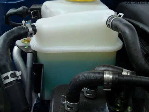 假防冻液对发动机伤害大 非法添加甲醇
