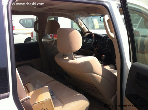 14丰田酷路泽4000中东  现车74.5万顶配