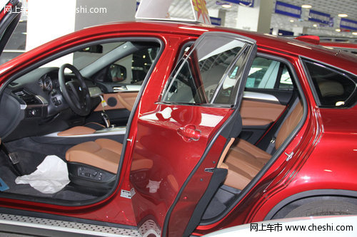 2014款宝马X6热卖  天津现车最低仅78万
