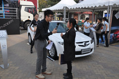 商丘长安马自达大篷车巡展活动 登场帝和广场