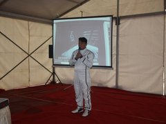 驾驶长安CX20乐享生活新境界媒体体验会