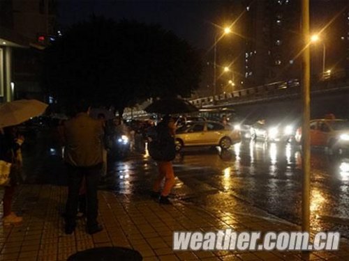 重庆阴雨“魔鬼路段”再酿车祸一人身亡