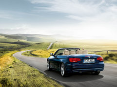 宝马BMW3系轿跑的激情碰撞：敞篷VS硬顶