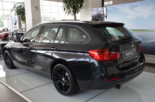 远游信步 全新BMW3系旅行轿车新车到店