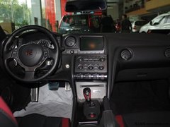 日产GT-R现金优惠3万元 战神实力难以匹敌