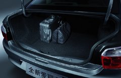 全新爱丽舍为您加油 购车即送10000KM油