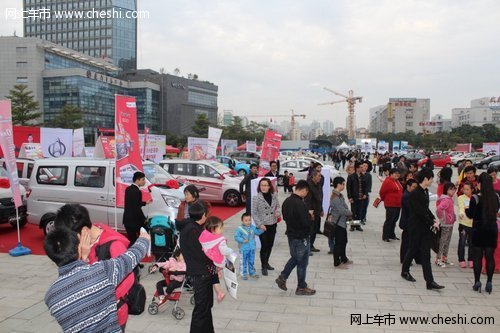 鹭岛汽车巡展文化艺术中心站首日取得佳绩