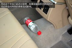 7万物超所值 试驾华泰紧凑级车-路盛E70
