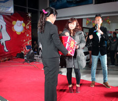 开封锦祥MG荣威4S店举办圣诞节狂欢派对