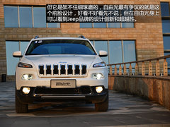 强有力的对手 试驾Jeep自由光2.4L 9速
