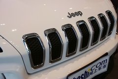 Jeep自由光静态实拍 颠覆传统 挑战创新