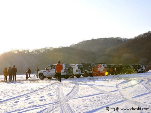 2014“福溢坊”杯越野车冰雪赛正式启幕