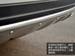 突出重围的旗舰 试驾哈弗H8四驱豪华版
