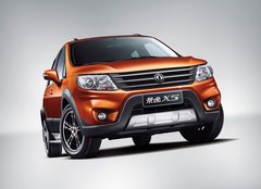 动静皆宜 加大号城市SUV 景逸X5受热捧