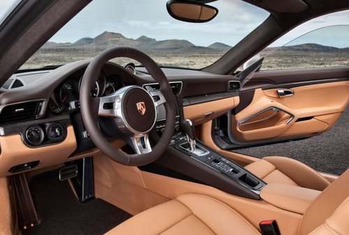 911 Turbo以完美能效诠释卓越驾乘动态