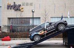 路虎·揽胜极光 驾赏极训营莅临成都