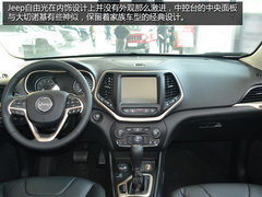 全新Jeep第四代城市SUV 另类个性自由光实拍
