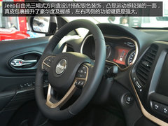 全新Jeep第四代城市SUV 另类个性自由光实拍
