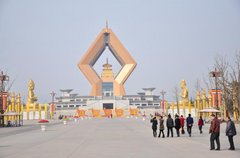 西安龙泰起亚年度续保送年货团购活动