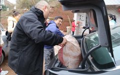 四川中达成宝爱心红薯车队出发啦