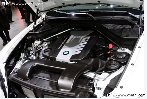 宝马X6 M50d 百公里综合耗油量仅为7.7L