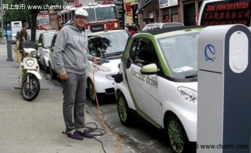 如何给奔驰smart充电啊？知道的说说