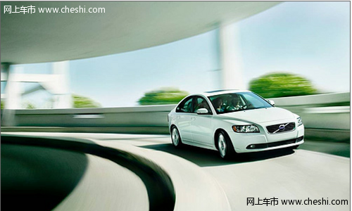 豪华配置升级 乘坐更舒适性2011新款沃尔沃S40登陆中国