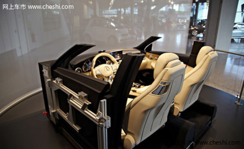 新奔驰C级敞篷车内饰照 于2015年发布
