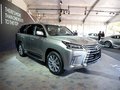 17款雷克薩斯LX570現(xiàn)車 凌志越野送驚喜