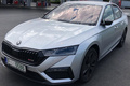 斯柯達(dá)全新明銳RS實(shí)車街拍！搭2.0T/內(nèi)飾更運(yùn)動(dòng)