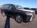 2017款雷克薩斯LX570 爆款座駕領(lǐng)跑自貿(mào)