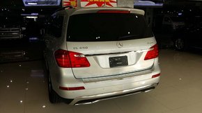 2016款奔馳GL450 全國(guó)聯(lián)保上牌節(jié)日再降-圖4