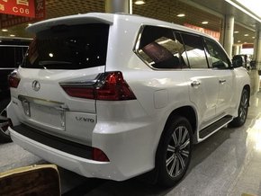 16款雷克萨斯LX570行情 旗舰对比大商务-图7