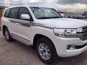 16款豐田酷路澤4000乞丐版 現(xiàn)車顏色齊全-圖4